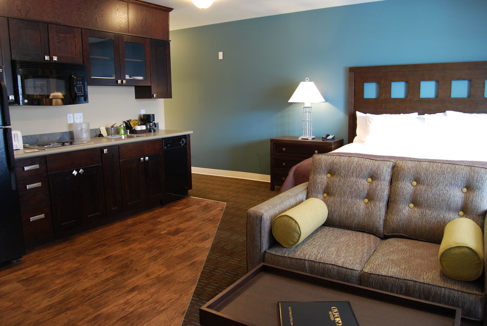 Oxford Suites Силвърдейл Екстериор снимка
