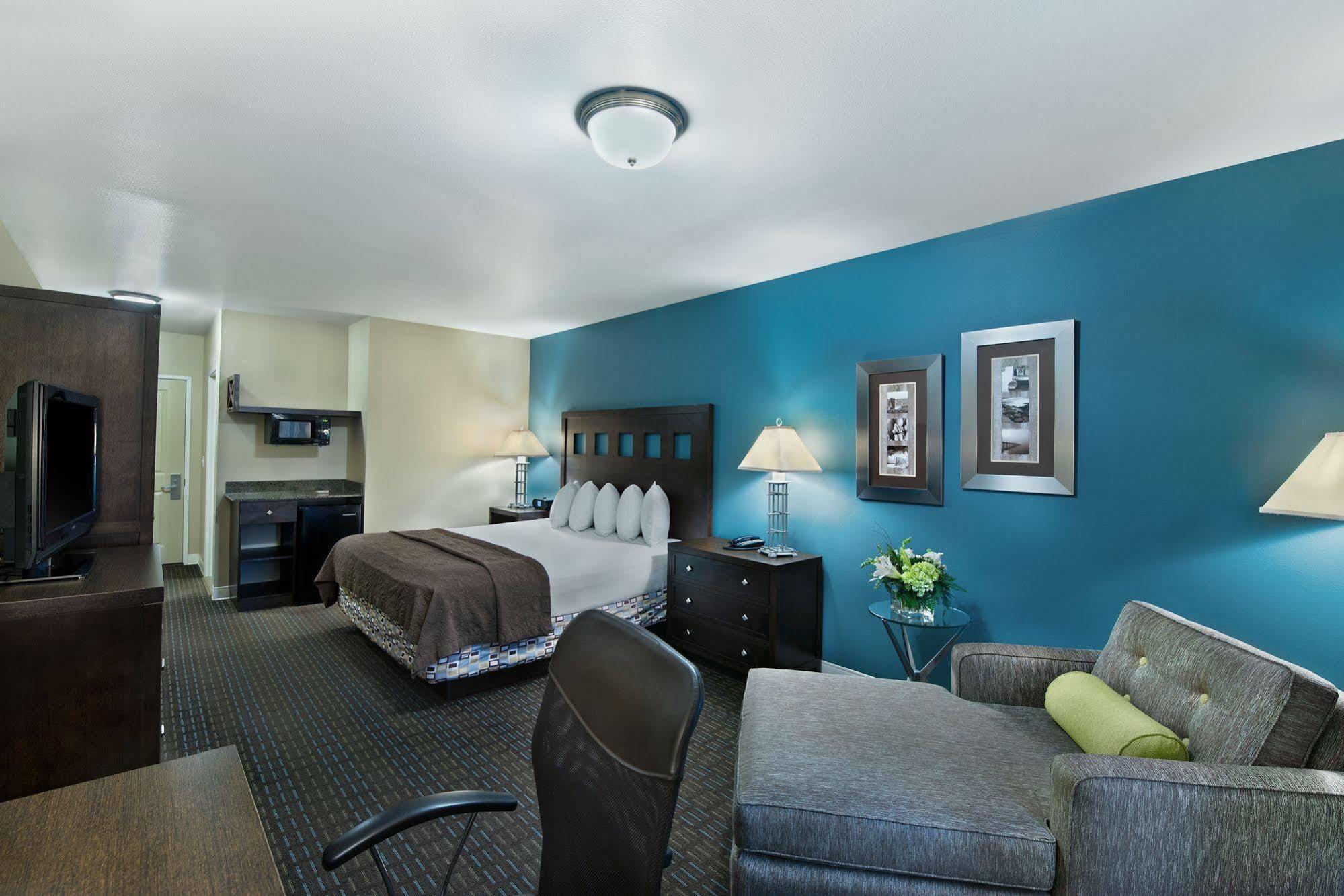 Oxford Suites Силвърдейл Екстериор снимка