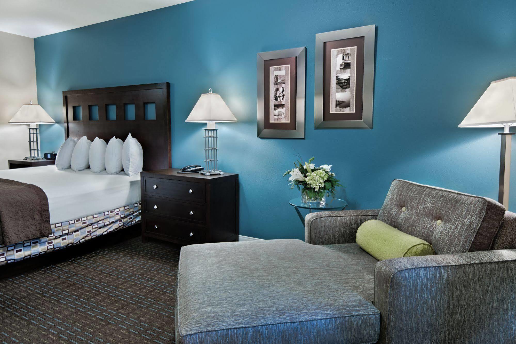 Oxford Suites Силвърдейл Екстериор снимка
