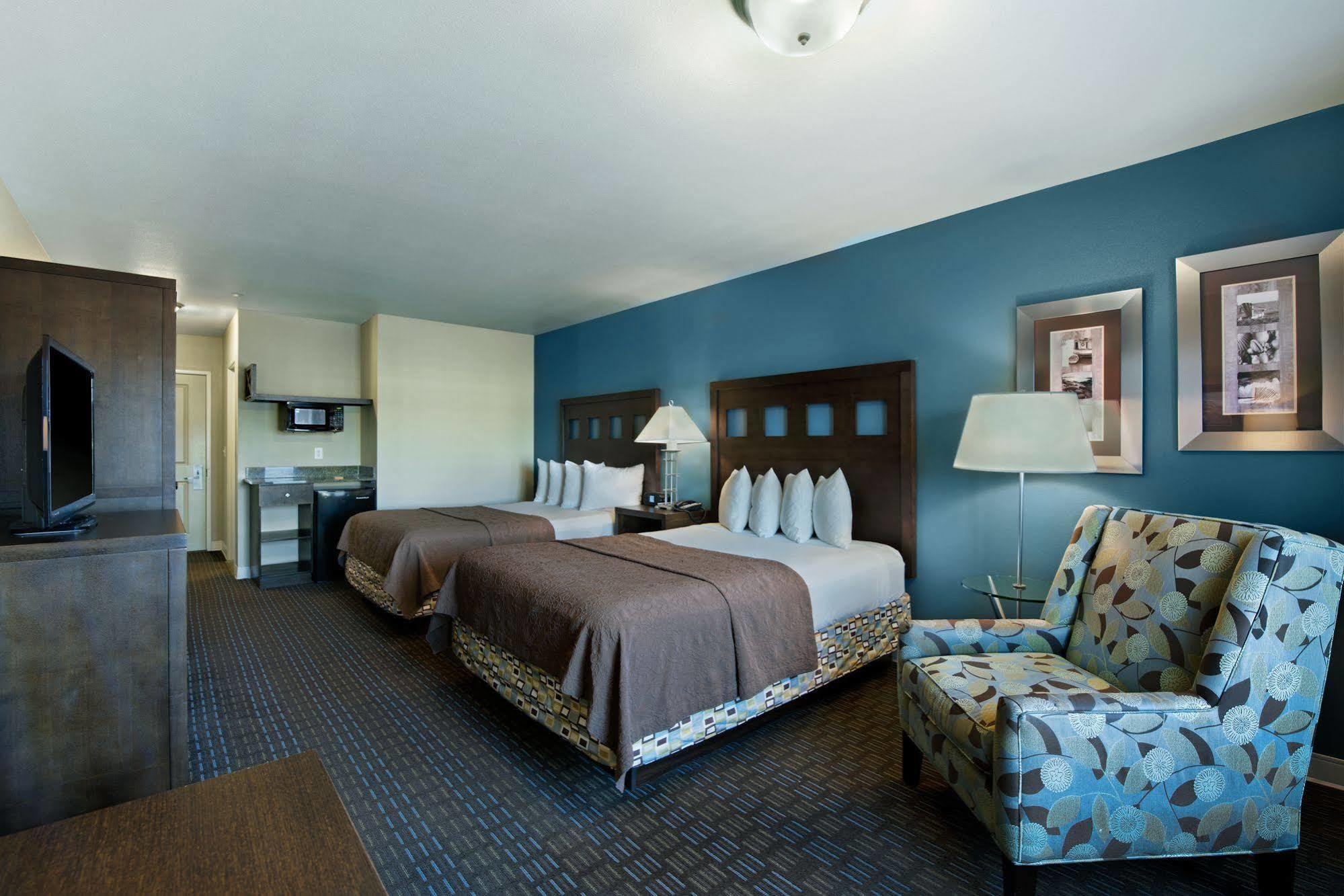 Oxford Suites Силвърдейл Екстериор снимка
